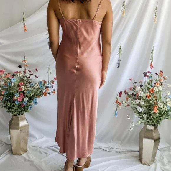 LA Made Silky Chemise Dress NWT - Picture 2 of 3